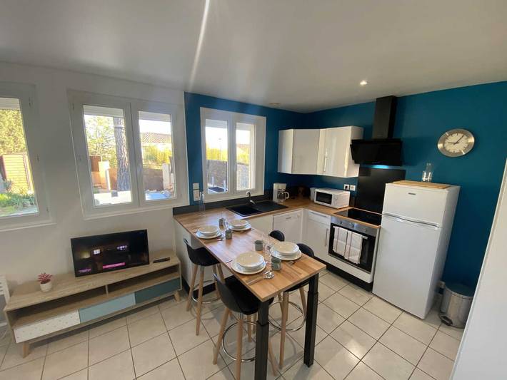 Gîte pour 2 personnes, avec Terrasse et Jardin à Tresserre