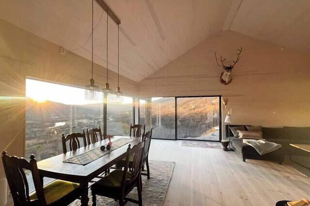 Neue Hütte mit Panoramablick auf der Hardangervidda in Eidfjord
