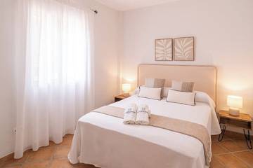 Casa Rural para 8 Personas en Los Romanes, Viñuela, Foto 4