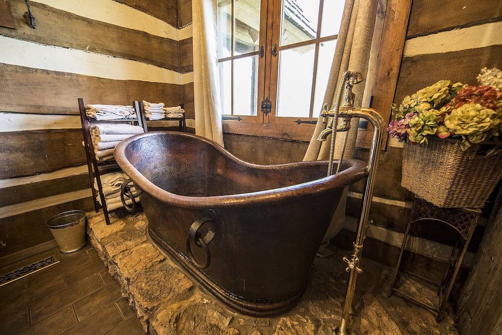 Historische & Moderne Log Cabin auf 55 Acre Horse Farm / Hochzeitsort in Knox County (TN)