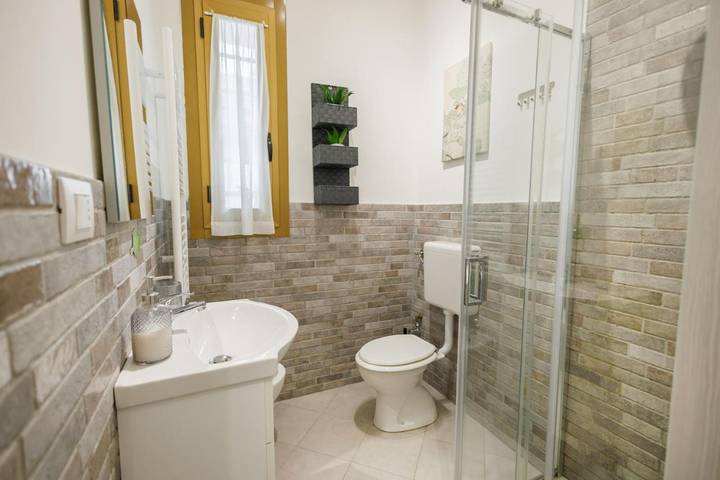 Gîte pour 4 personnes, avec balcon à Grugliasco - 3