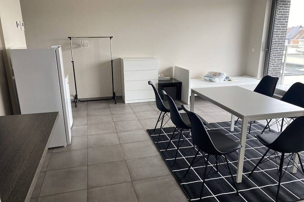 Ganze Wohnung, Zeer Mooi Appartement Voor een Groep Vrienden of Werknemers in Zele, Ostflandern
