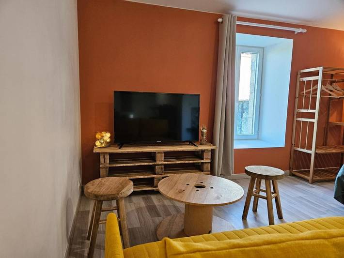 Gîte pour 4 personnes, avec vue et terrasse à Les Châtelliers-Châteaumur - 2