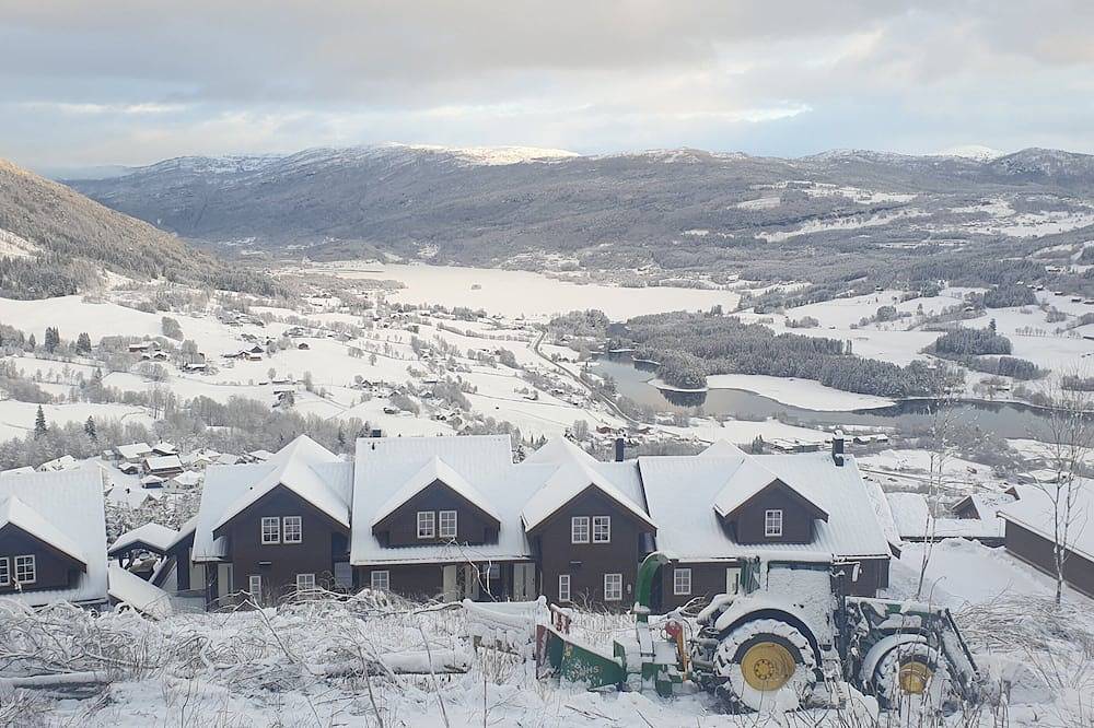 New and Exclusive Cottage, Voss, with a great view in Voss