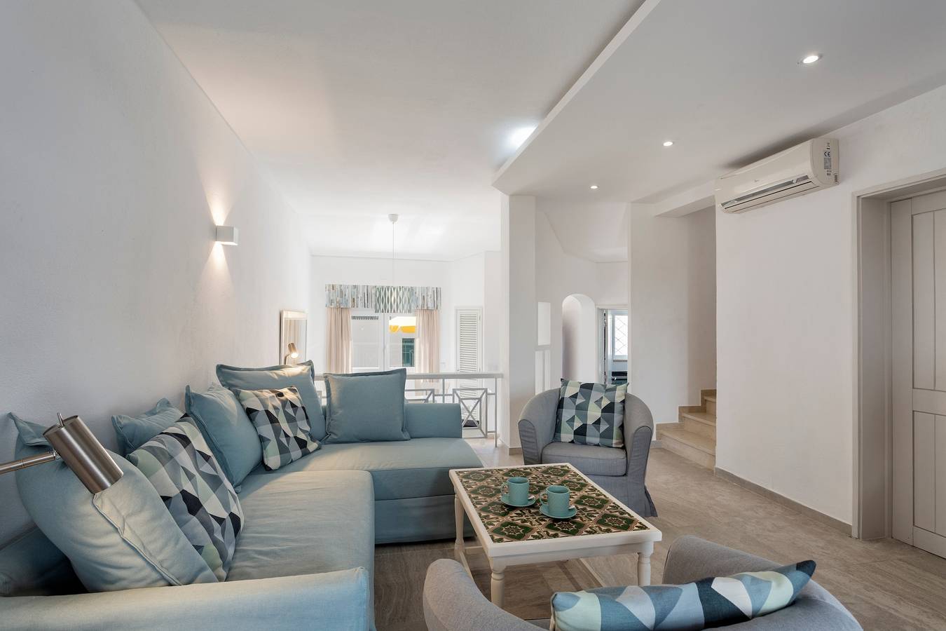 Villa 'Isabel' with Sea View, Wi-Fi and Air Conditioning in Vale do Lobo, Almancil