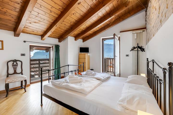 Ganze Wohnung, Casa Del Profeta - Mountain View Balcony in Bolognano (Arco), Arco