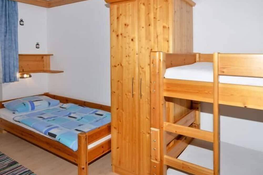 Ganze Wohnung, Gemütliche Ferienwohnung mit zwei Schlafzimmern mit Terrasse in Zachenberg, Vorderer Bayerischer Wald