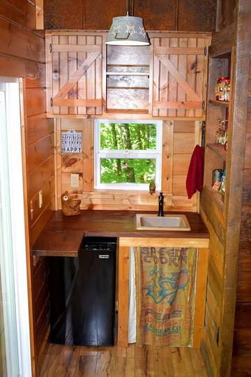 Glamping for 2 Guests in Blue Ridge Mountains, North Carolina, Picture 4