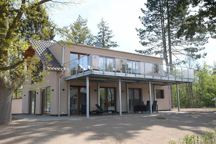 Ferienwohnung für 4 Personen, mit Sauna und Garten sowie Terrasse, kinderfreundlich in Lenz