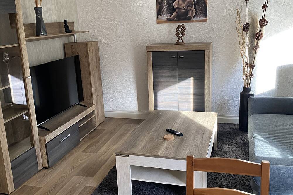 Ganze Wohnung, Hübsche & neu eingerichtete Ferienwohnung in in super Lage von Altenburg in Altenburg, Ostthüringen