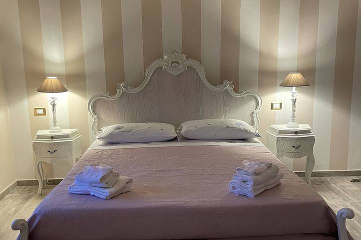 Vacation rental for 7 people, with hot tub and yard as well as balcony in La Spezia