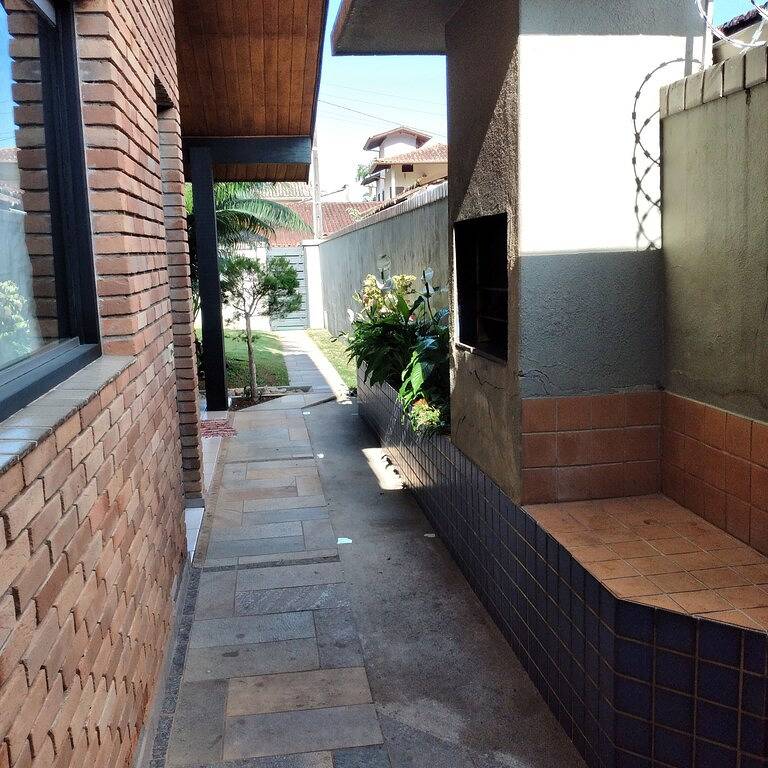 House rental in Ubatuba on Lázaro Beach in Ubatuba, Região Metropolitana do Vale do Paraíba e Litoral Norte