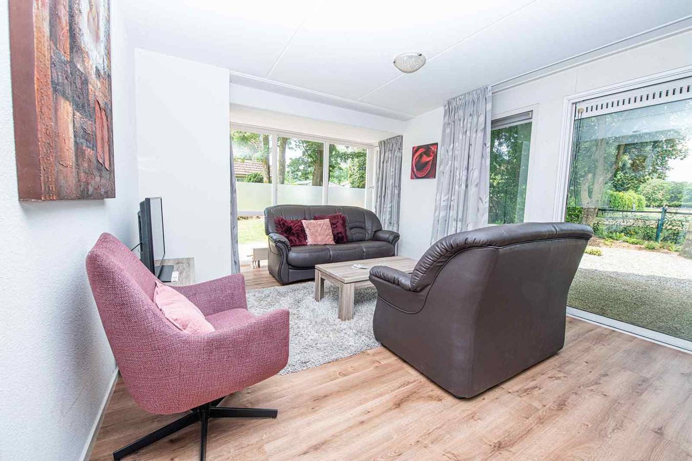 Schöner 5-Personen-Haus mit großem Garten im Ferienpark Wighenerhorst in Gelderland in Wijchen, Betuwe