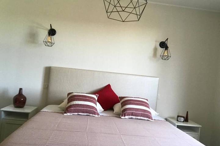 Location de vacances pour 9 personnes, avec jardin à Saint-Clément - 2