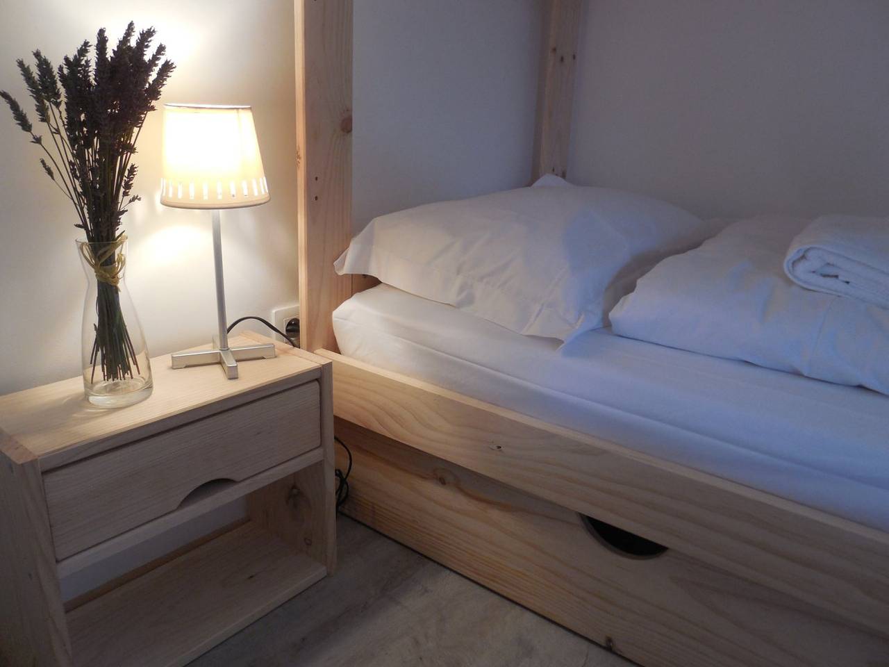 L'Eco-Logis du Clos des Tilleuls : 4 chambres d'hôtes - Le Pas de la Sagatte in Die, Parc naturel régional du Vercors
