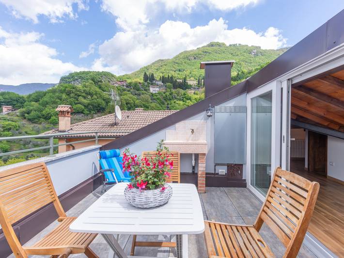 Appartement de vacances pour 6 personnes, avec Balcon et Terrasse ainsi que Jardin et Vue sur le lac dans Lac de Côme