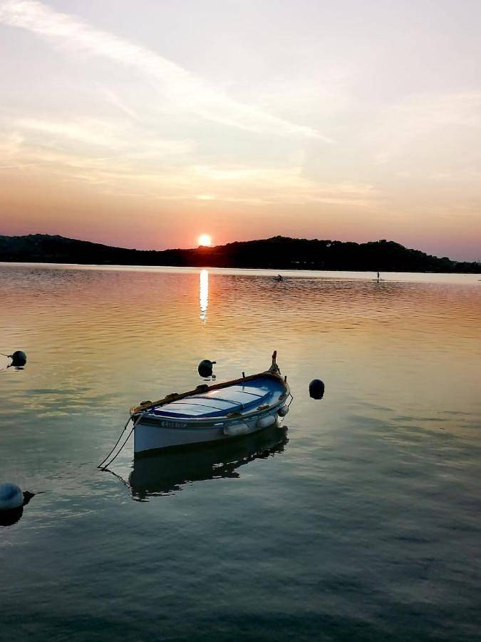 Family Double Room in Le Brusc, Six-Fours-les-Plages