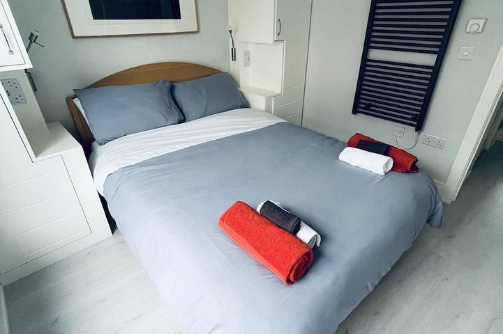 Ganze Wohnung, * Stilvoll * Modern * Zentral * Meerblick * in Hastings, Ost Sussex