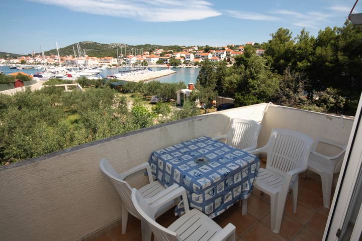 Ferienwohnung für 5 Personen, mit Balkon/Terrasse