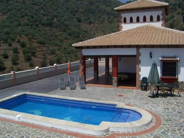 Casa rural para 10 personas, con jardín y piscina, Se admiten mascotas en Sayalonga - 2
