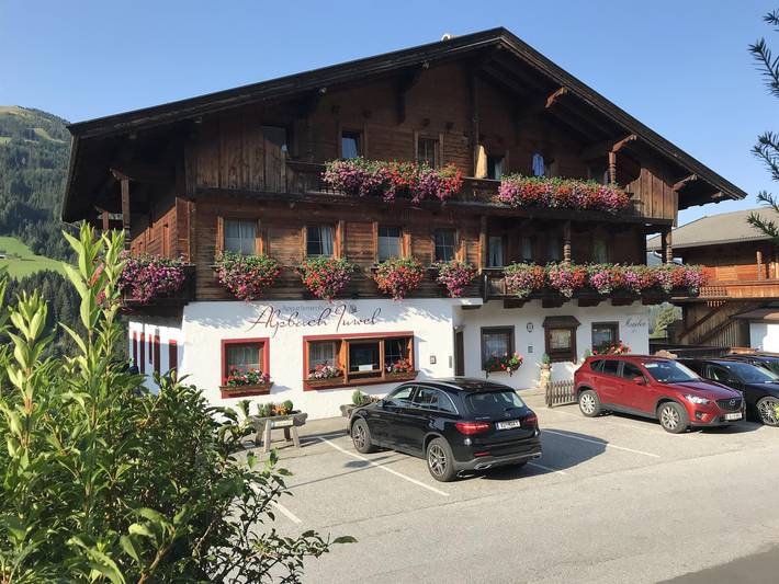 Ferienwohnung für 10 Personen, mit Ausblick und Sauna sowie Balkon, kinderfreundlich in Alpbach - 4