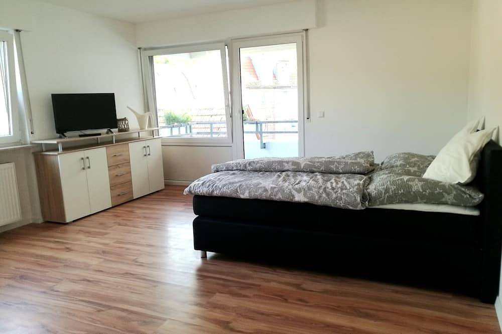 Ganze Wohnung, Zentrales und ruhig gelegenes Appartement mit Balkon in Stuttgart, Stuttgart Region