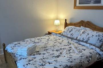Cottage for 6 People in Pembroke, Pembrokeshire, Photo 1