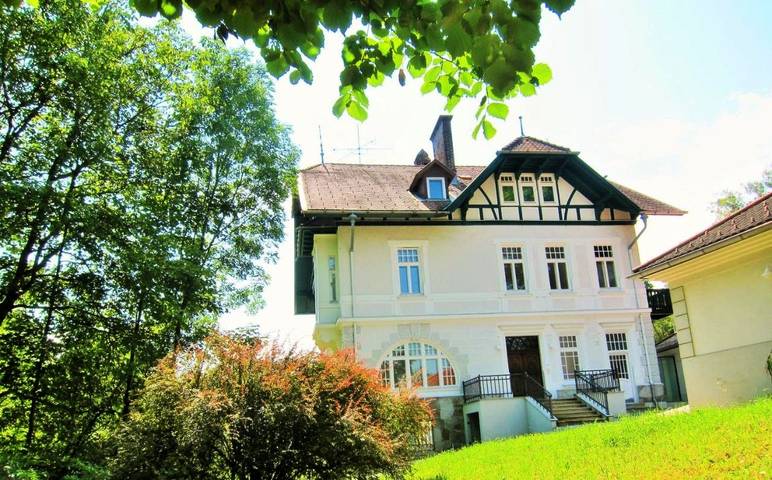 Ferienwohnung für 5 Personen, mit Ausblick und Garten