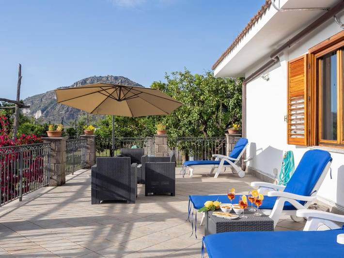 Ferienhaus für 5 Personen, mit Pool und Garten sowie Balkon und Ausblick - 1