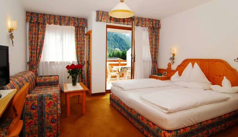 Hôtel pour 2 personnes, avec piscine et vue ainsi que terrasse et sauna, animaux acceptés dans Anterselva Di Mezzo - 4
