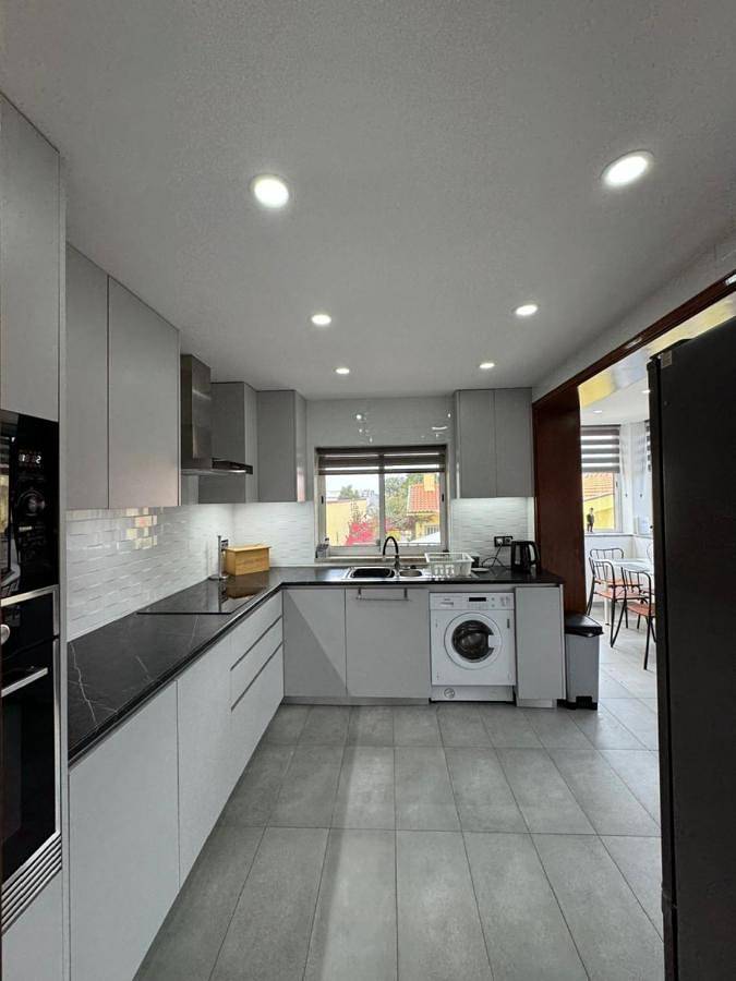 Two-Bedroom House in Esmoriz, Distrito de Aveiro