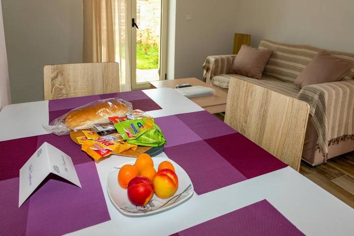 Location de vacances pour 3 personnes, avec piscine et jardin dans Stoupa - 2