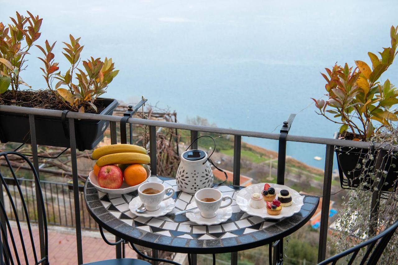 B&B Carpe Diem vista lago in Castel Gandolfo, Castelli Romani