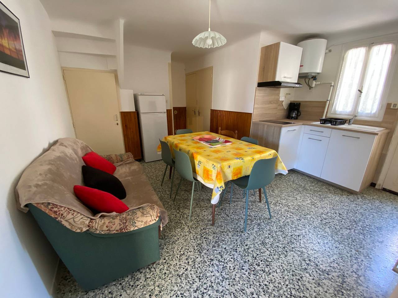 Maison 2 chambres à Saint-André, proche plages et Espagne, terrasse spacieuse, ménage inclus in Côte Vermeille, Saint-André