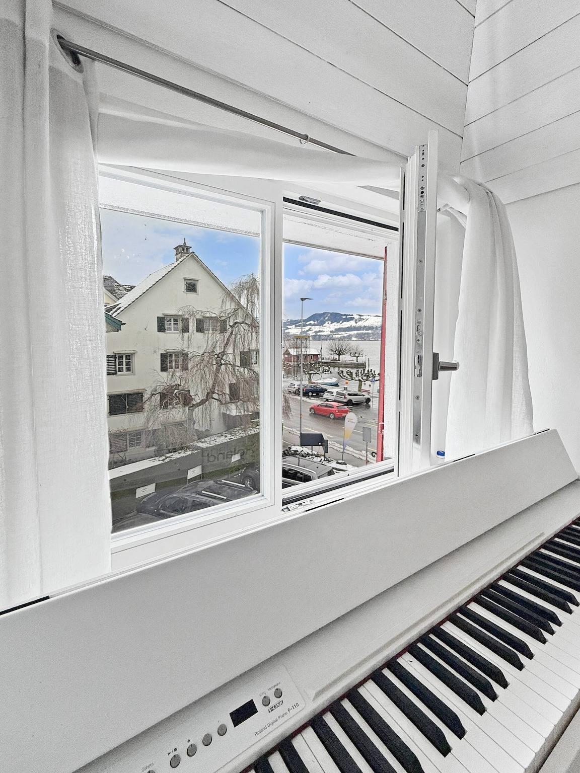 Elegante casa en el lago de Zúrich con impresionantes vistas y terraza privada in Stäfa, Cantón de Zúrich