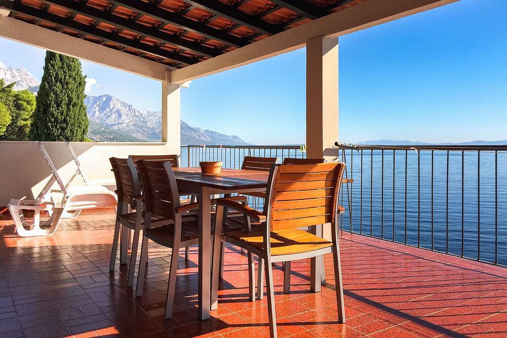 Ganze Wohnung, Beach House Villa Antares, Penthouse apt. A1 in Pisak, Split-Dalmatien