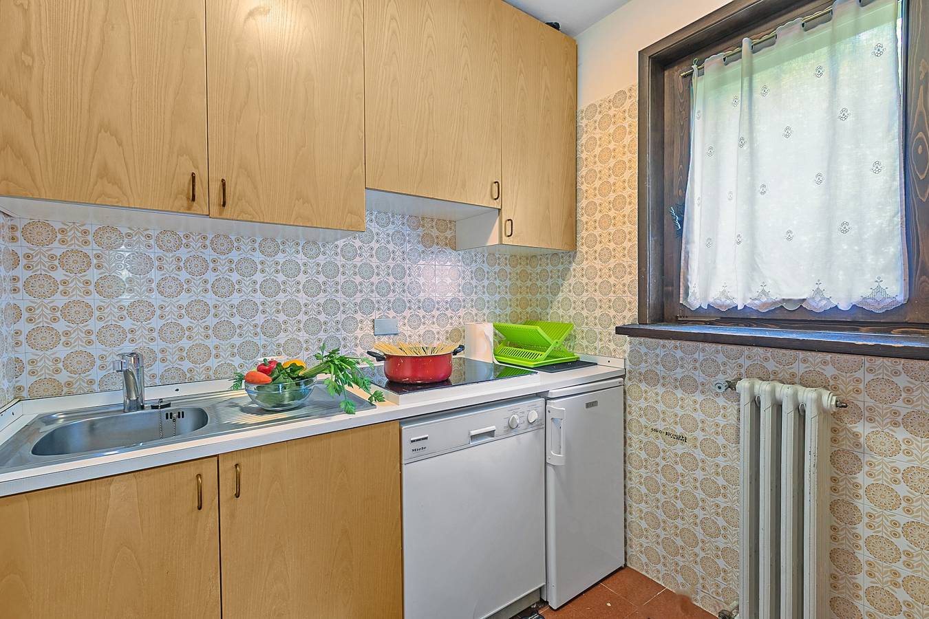 Ganze Wohnung, Wohnung mit Bergblick, Parkplatz und Terrasse in Teola, Livigno