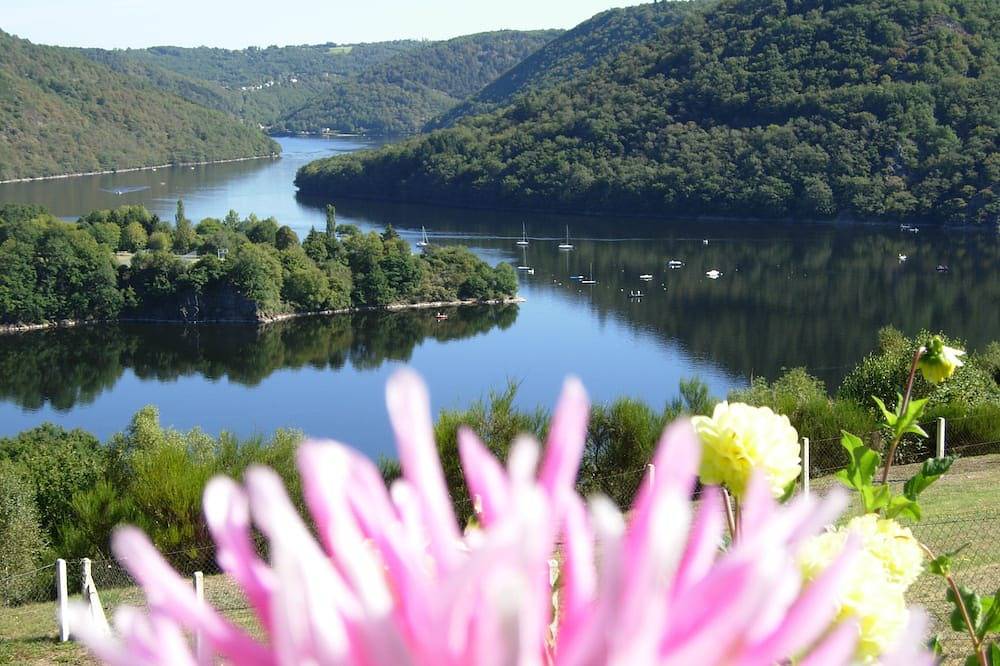 Chalet pour 15 Personnes dans Saint-Jacques-d'Ambur, Massif central