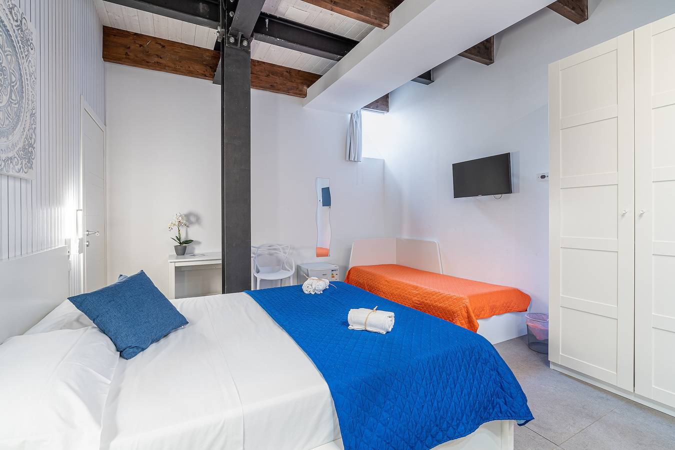 Room 103 at 'Le Saline Rooms Marzamemi' – Wi-Fi and Air Conditioning in Marzamemi, Pachino