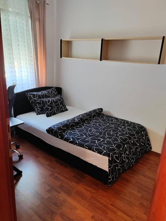 Villa für 9 Personen, mit Whirlpool und Terrasse sowie Garten und Pool in Rijeka - 3