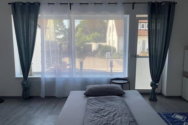 Appartement entier, Quiet accommodation with best location for trips to Nuremberg and surroundings in Feucht, Frankenalb