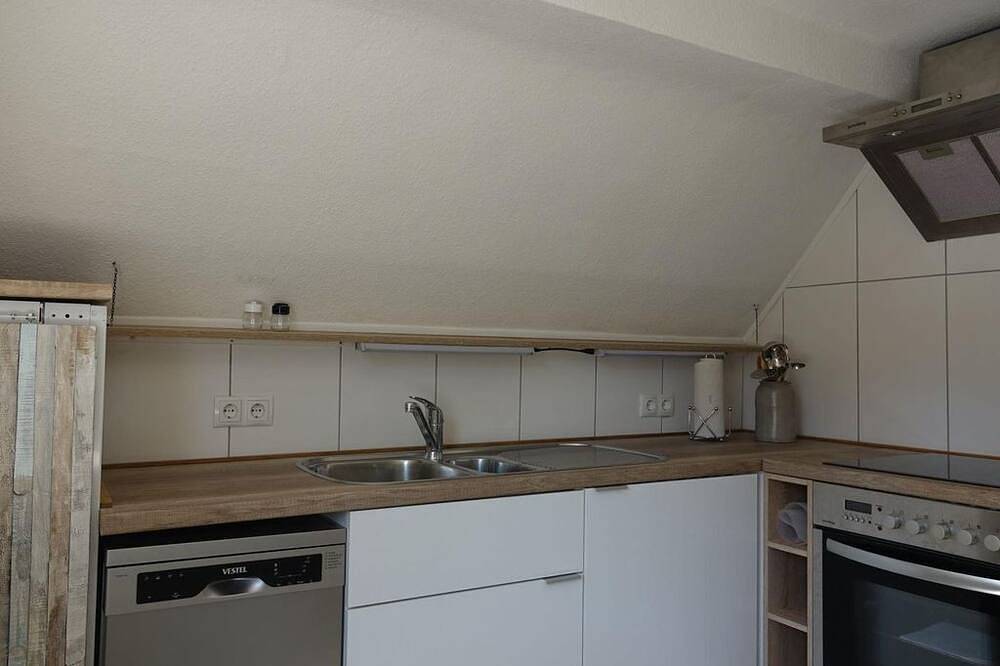 Ganze Wohnung, Ferienwohnung Uhu - Haus am Lindenbaum in Dernbach, Südliche Weinstraße
