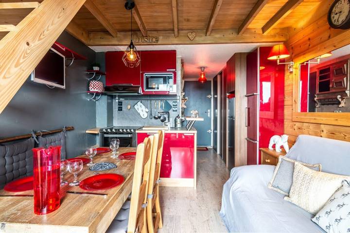 Gîte pour 5 personnes, avec balcon, adapté aux familles à Manigod - 2