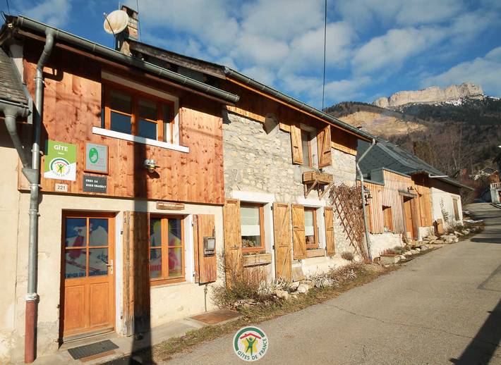 Gîte pour 4 personnes, avec Terrasse et Jardin