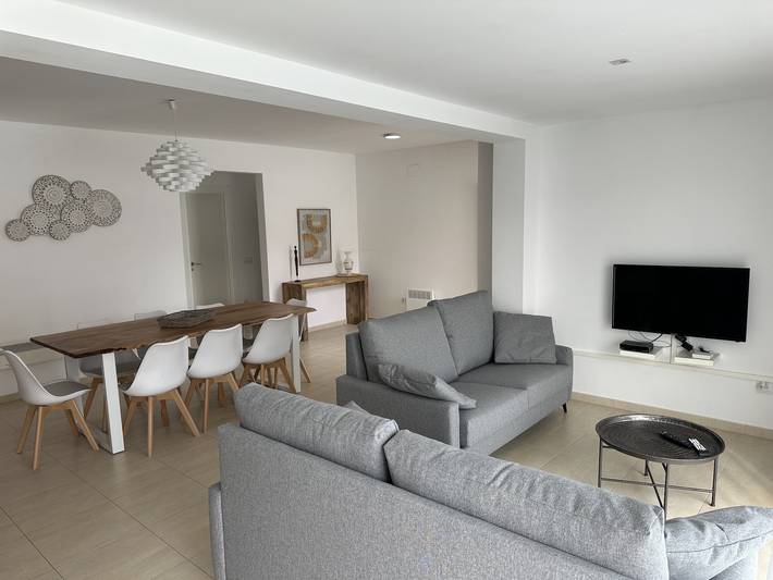 Chalet para 8 personas, con jardín además de terraza y piscina, Familias con niños en Cataluña - 3