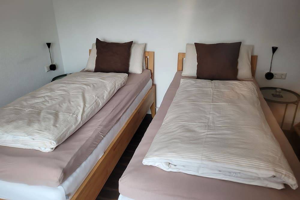 Ganze Wohnung, I24rooms - 3 Zi-Wohnung. 80qm, 2 Bäder, Terrasse, Garten  und Whirlpool in Legau, Bayerisch Schwaben