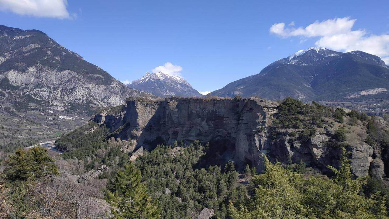 Double Room with Garden View in Mont-Dauphin, Parc national des Écrins