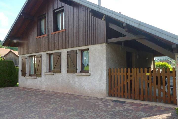 Chalet pour 8 personnes, avec terrasse, animaux acceptés