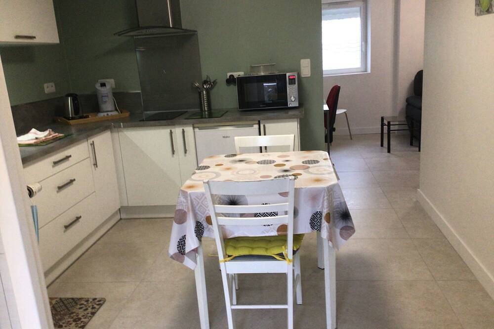Apartamento entero, Le Clos Domenat 1 in Brive-la-Gaillarde, Brive-la-Gaillarde region