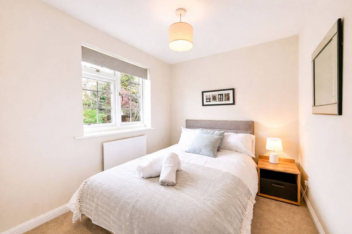 Luxury 4Br Windsor   Near M4   Lhr   Free Parking in Windsor, Berkshire